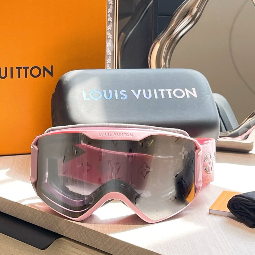 Louis Vuitton Ski Goggles with Monogram